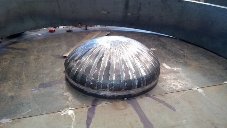 corte guilhotina e dobra aço carbono