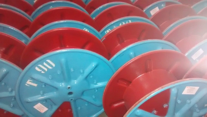 suporte para colocar carretel de linha